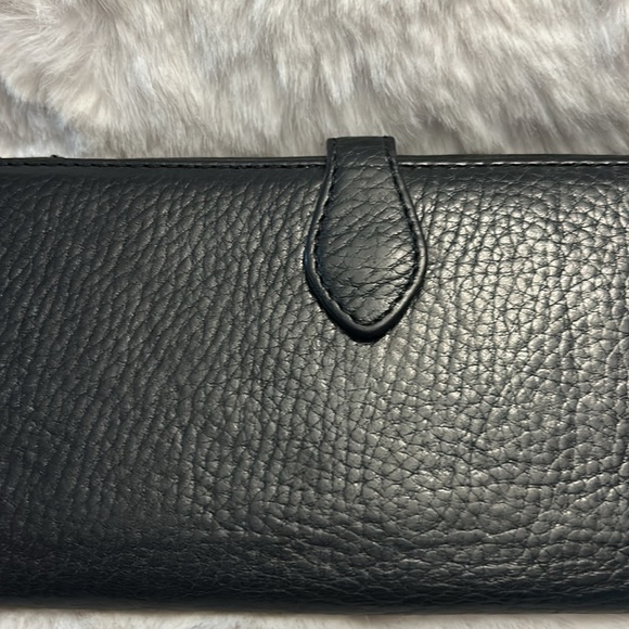 Burberry Black pebbled leather long wallet - Picture 6 of 17